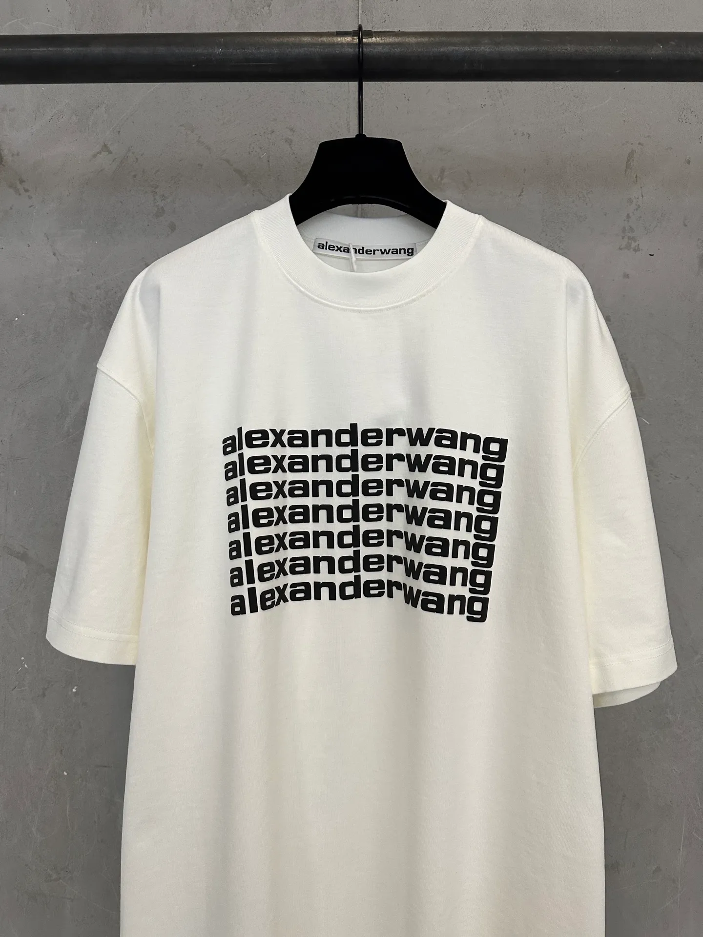 ￼ 140- New Arrival g Alexander wang 2026fw T : 2*2 g Color Change Same Style Color: Black White Red Size: XS S M L XL